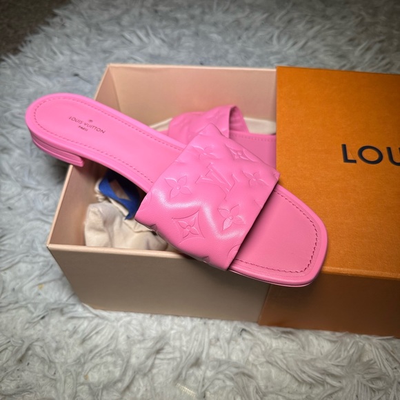 Louis Vuitton Pink Revival Flat Mule - Picture 4 of 11